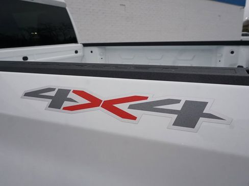 Certified 2024 Chevrolet Silverado 1500 LT image 24