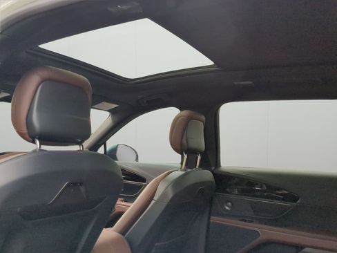 New 2026 Lincoln Nautilus Reserve AWD/4WD image 21
