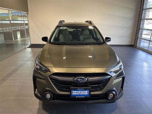 Used 2025 Subaru Outback Premium image 2