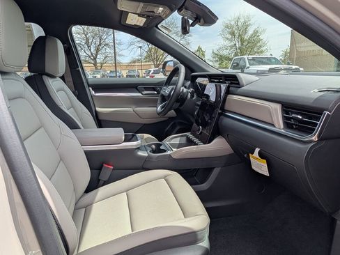 New 2026 GMC Terrain Elevation AWD/4WD image 23