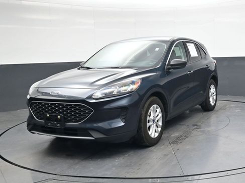 Used 2022 Ford Escape SE w/ Cold Weather Package image 9