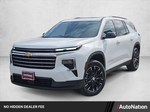 New 2026 Chevrolet Traverse LT w/ Sun and Wheel Package FWD image 1