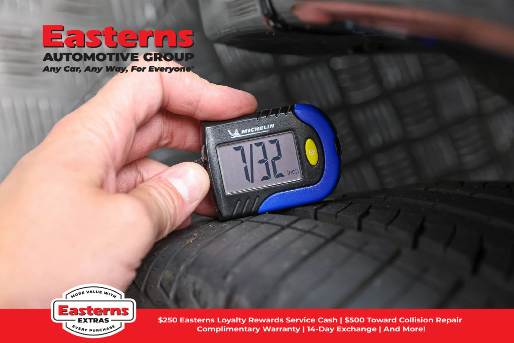 Used 2024 Dodge Durango GT RWD image 29