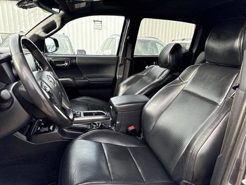 Used 2020 Toyota Tacoma 4x4 Double Cab image 14