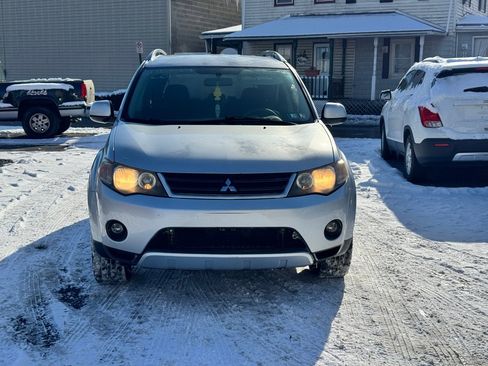 Used 2007 Mitsubishi Outlander XLS AWD/4WD image 2