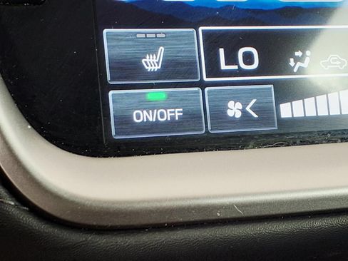 Used 2025 Subaru Outback Premium AWD/4WD image 17