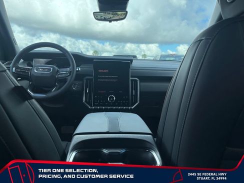New 2026 GMC Acadia AT4 w/ Luxury Package AWD/4WD image 16