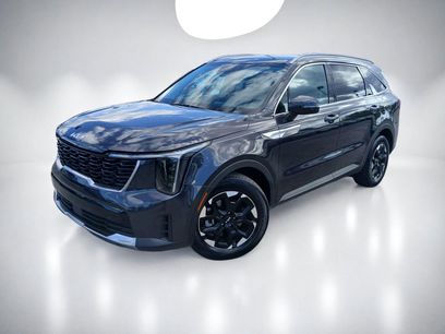 Used 2025 Kia Sorento S w/ Panoramic Sunroof Package