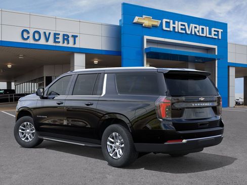 New 2026 Chevrolet Suburban LS image 3