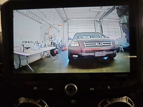 Used 2015 Jeep Wrangler Unlimited Rubicon image 18