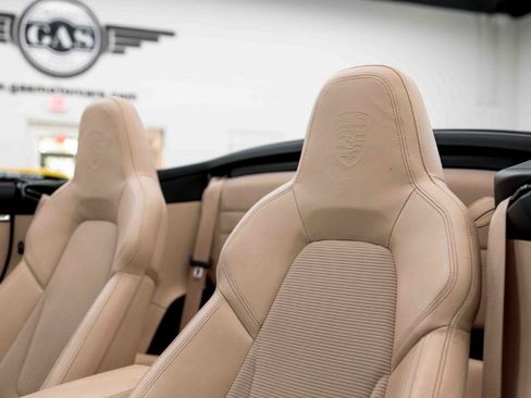 Used 2021 Porsche 911 Carrera S RWD image 36