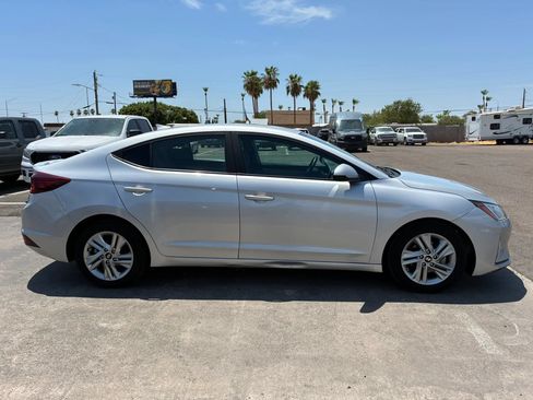 Used 2019 Hyundai Elantra SEL FWD image 10