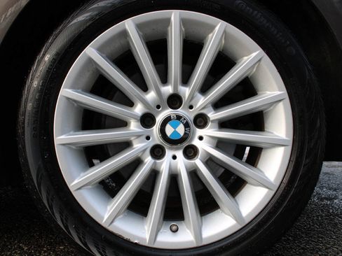 Used 2011 BMW 535i xDrive Sedan image 20