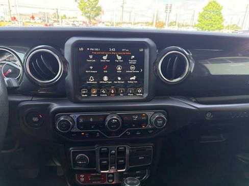 Used 2022 Jeep Wrangler Unlimited Rubicon AWD/4WD image 22