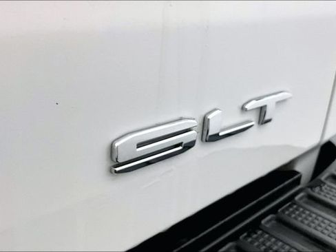 Used 2025 GMC Sierra 1500 SLT w/ SLT Premium Plus Package AWD/4WD image 15