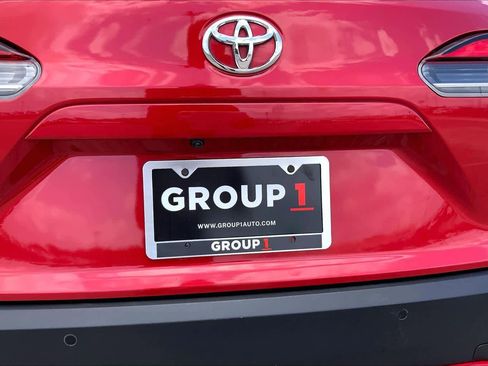 Used 2024 Toyota Corolla Cross XLE image 10