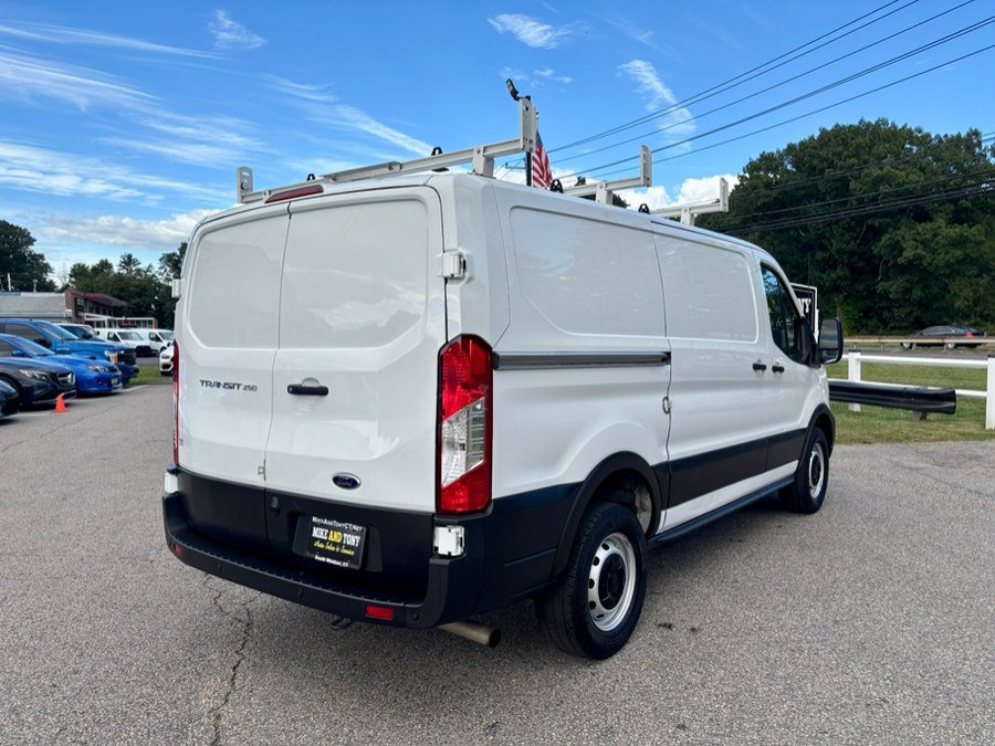Used 2023 Ford Transit 250 Low Roof w/ Load Area Protection Package RWD image 7