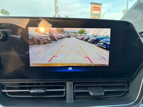 Certified 2024 Chevrolet Trax LT w/ Sunroof Package image 19