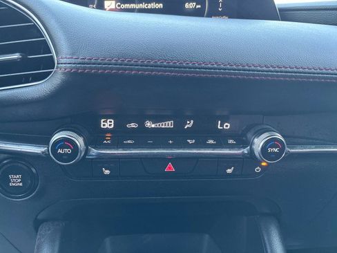 Used 2024 MAZDA MAZDA3 s image 19