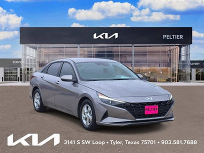 Used 2022 Hyundai Elantra SE