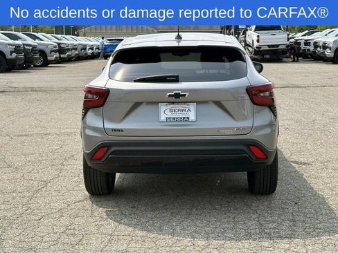 Certified 2024 Chevrolet Trax RS w/ Driver Confidence Package FWD image 6