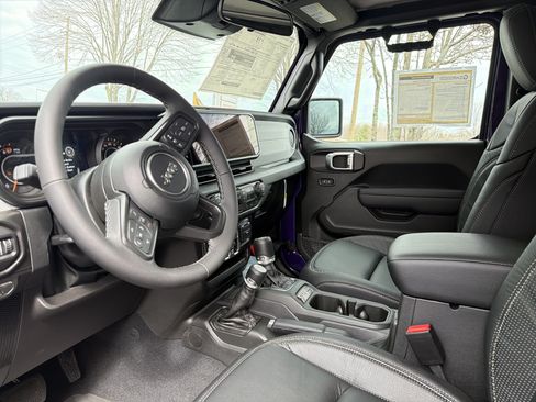 New 2026 Jeep Gladiator Sport AWD/4WD image 20