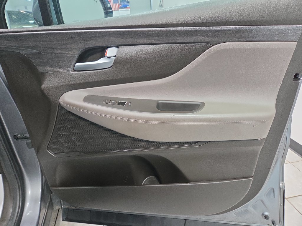 Used 2020 Hyundai Santa Fe SEL w/ Cargo Package FWD image 19