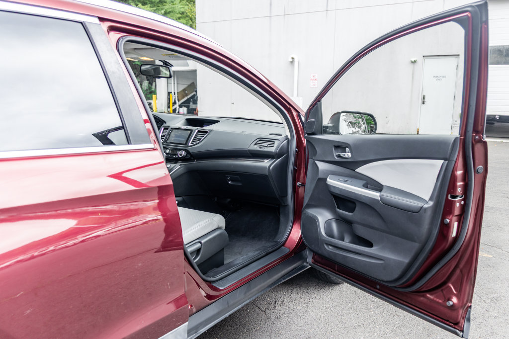 Used 2015 Honda CR-V EX-L image 16