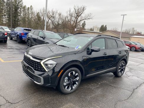 Certified 2023 Kia Sportage X-Line image 4