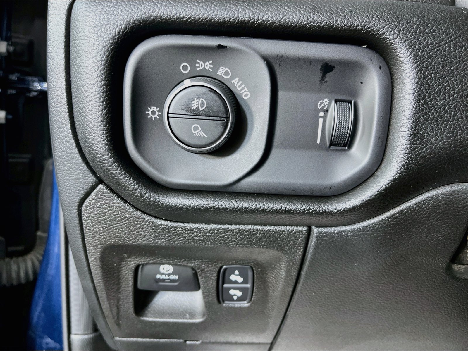 Used 2023 RAM 1500 Big Horn AWD/4WD image 12