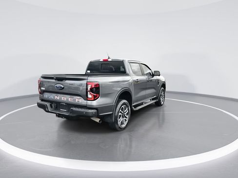 Used 2024 Ford Ranger Lariat w/ Advanced Towing Package image 8