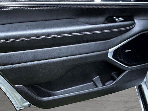 New 2023 Jeep Wagoneer Series III w/ Premium Group I image 15