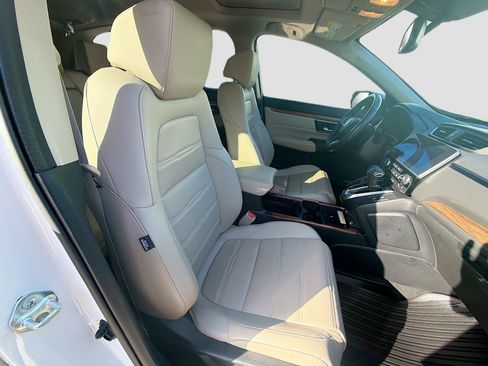 Used 2022 Honda CR-V Touring image 16