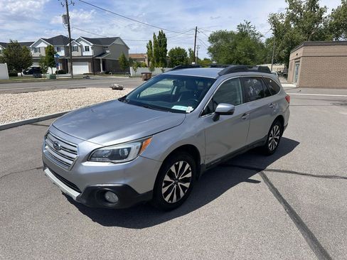 Used 2015 Subaru Outback 2.5i Limited w/ Popular Package #4 AWD/4WD image 3
