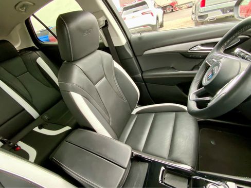 Used 2025 Buick Envision Sport Touring image 28