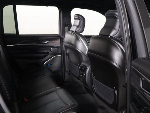 Used 2023 Jeep Grand Cherokee Overland w/ Advanced Protech Group III image 34