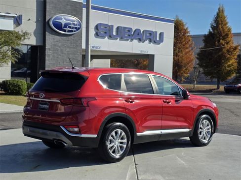 Used 2019 Hyundai Santa Fe SE image 5