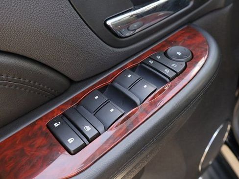 Used 2009 Cadillac Escalade Hybrid image 13