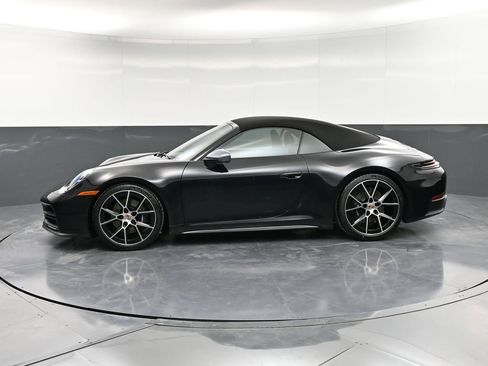 New 2026 Porsche 911 Carrera T image 2