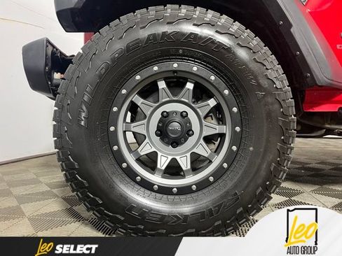 Used 2020 Jeep Gladiator Sport w/ Quick Order Package 24S AWD/4WD image 28