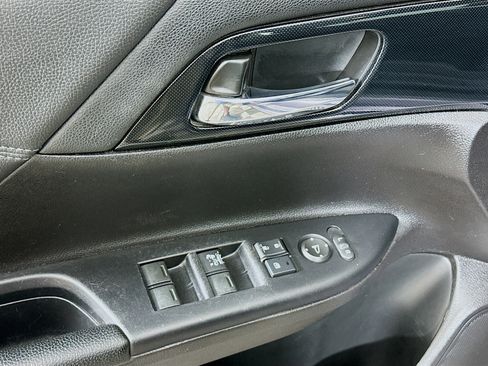 Used 2015 Honda Accord Sport image 15
