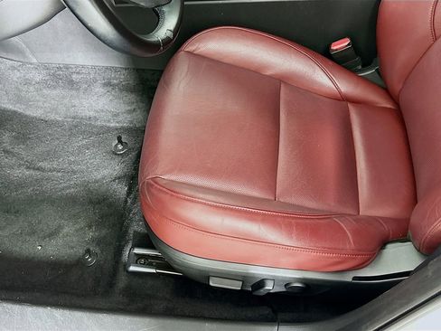 Used 2022 MAZDA MAZDA3 s image 22