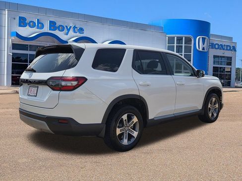 Used 2025 Honda Pilot EX-L image 5