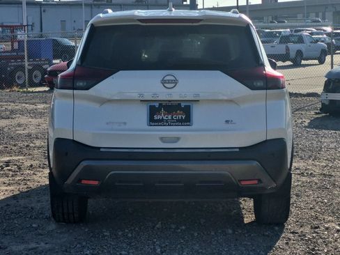 Used 2023 Nissan Rogue SL w/ SL Premium Package FWD image 5