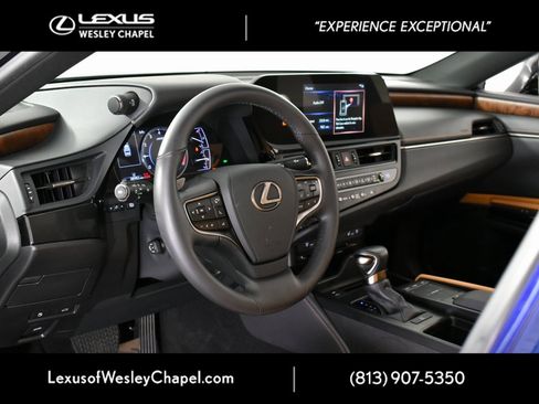 Used 2022 Lexus ES 350 w/ Premium Package image 22