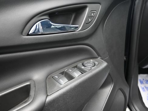 Used 2022 Chevrolet Equinox LT FWD image 24