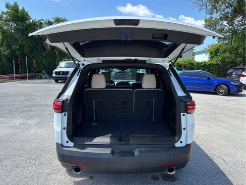 Used 2023 Chevrolet Traverse LS FWD image 44