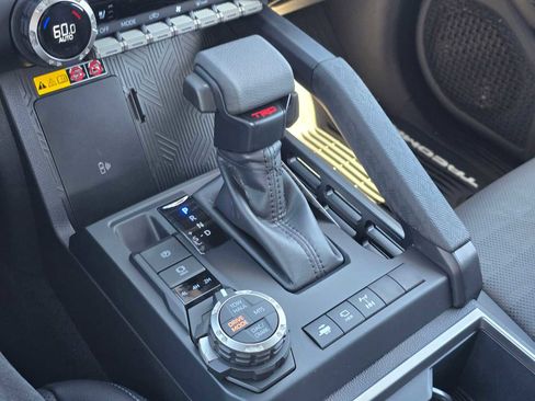 Used 2025 Toyota Tacoma TRD Off-Road w/ TRD Off Road Premium Package image 26