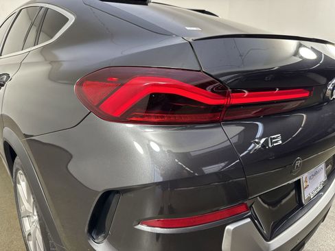 Used 2022 BMW X6 xDrive40i w/ Climate Comfort Package image 31