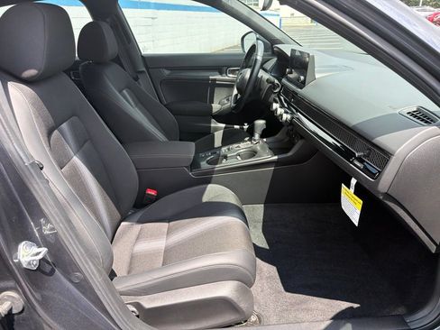 Certified 2025 Honda Civic Sport image 23